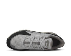 Karhu Super Fulcrum "Jet Black"