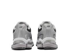 New Balance 2000 "Silver Metallic"