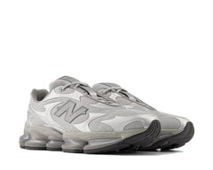 New Balance 2000 "Silver Metallic"
