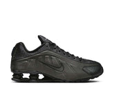Nike Shox R4 "Black Crimson"