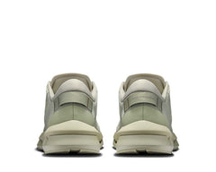 On Cloudzone W "Pelican"