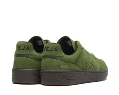 Veja V-90 Suede "Militar"
