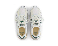 New Balance 990v4 Made in USA "Calcium"