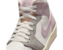 Air Jordan 1 Mid W "Particle Rose"