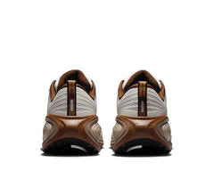 Nike Vomero Plus "Sail"